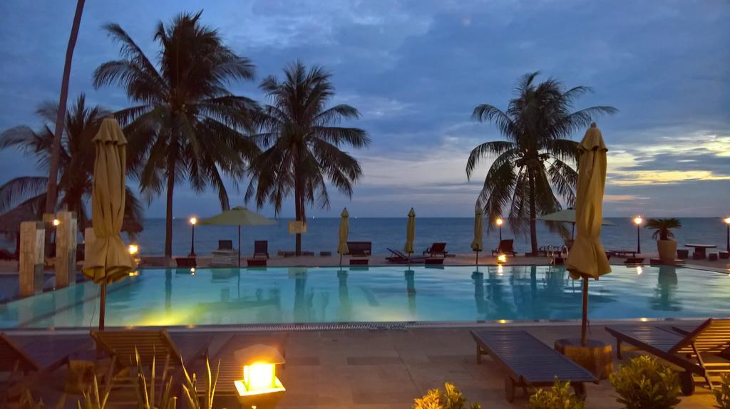 Dynasty Mui Ne Beach Resort ฟานเที้ยต ภายนอก รูปภาพ