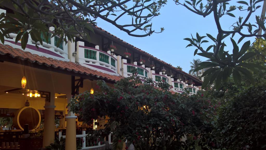 Dynasty Mui Ne Beach Resort ฟานเที้ยต ภายนอก รูปภาพ