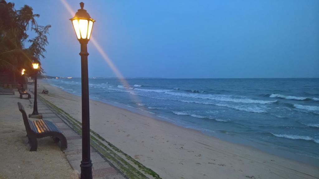Dynasty Mui Ne Beach Resort ฟานเที้ยต ภายนอก รูปภาพ