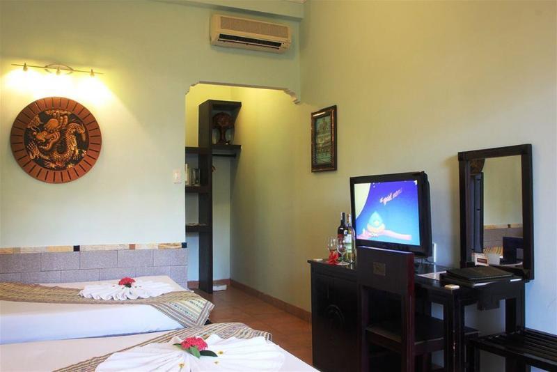 Dynasty Mui Ne Beach Resort ฟานเที้ยต ภายนอก รูปภาพ