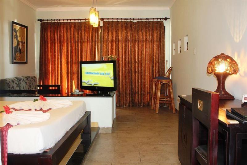 Dynasty Mui Ne Beach Resort ฟานเที้ยต ภายนอก รูปภาพ